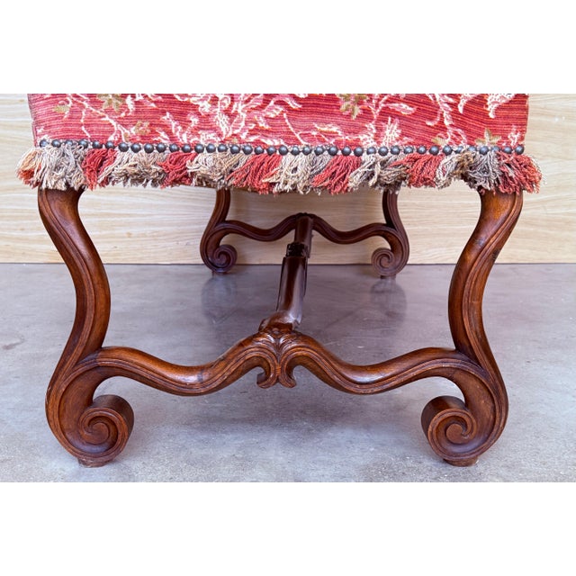 Early 20th Century Spanish Damask Velvet Bench with Back and Walnut Carved Legs For Sale - Image 12 of 18