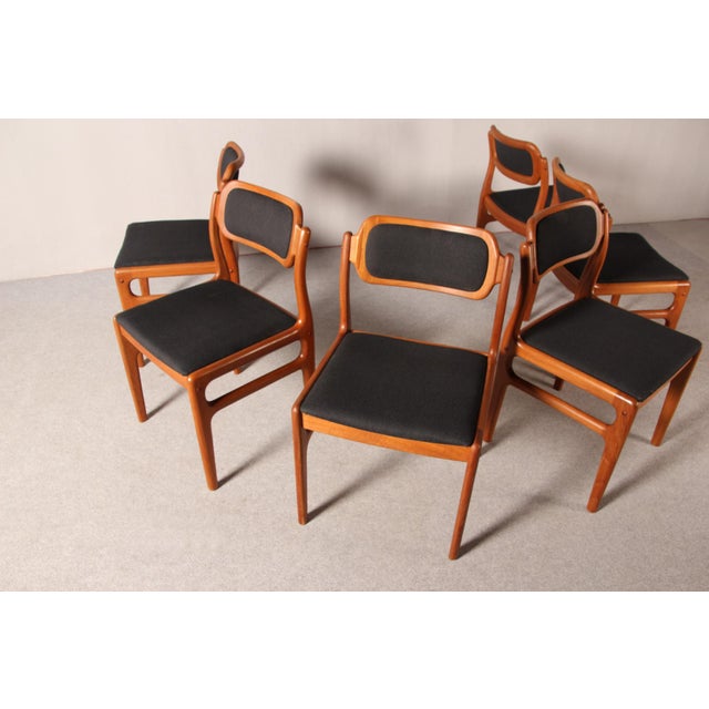 Black Vintage Danish Dining Chairs in Teak by Johannes Andersen for Uldum, 1960s, Set of 6 For Sale - Image 8 of 18