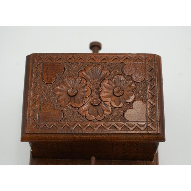 Gold Birdie Cigarette Dispenser Box in Carved Wood, 1950s For Sale - Image 8 of 17