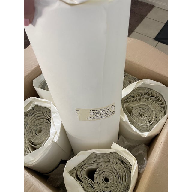 Silver Cole & Son Damask White Lifford Flock on Silver Foil Wallpaper For Sale - Image 8 of 18