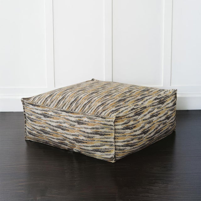 Contemporary Sahara Large Floor Pouf For Sale - Image 3 of 5