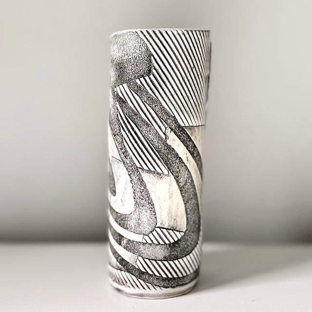 Vintage ASH Works Pottery vase dated 1990 by American studio ceramic artist Anne Schiesel-Harris. This handbuilt porcelain...