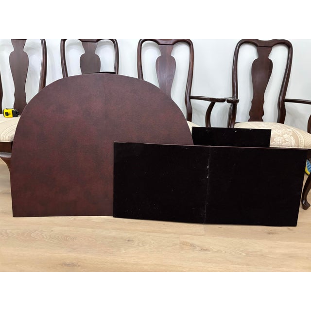 1990s Ethan Allen Georgian Court Dining Table and Chairs - Set of 13 For Sale - Image 9 of 12