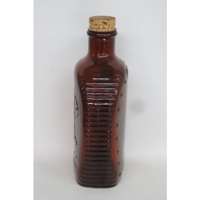 Late 20th Century Log Cabin Syrup Bottle 1776 Bicentennial 1976 Amber Glass Flask With Cap 4693b For Sale - Image 5 of 14