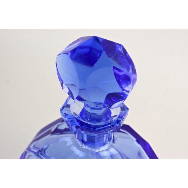 20th Century Art Deco Decanter Set with 5 Shot Glasses, 1920s, Set of 6 For Sale - Image 4 of 18