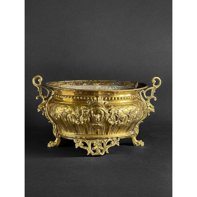 French Napoleon III Embossed Brass Planter or Ice Bucket with Empress Pattern, 18th Century For Sale - Image 4 of 11