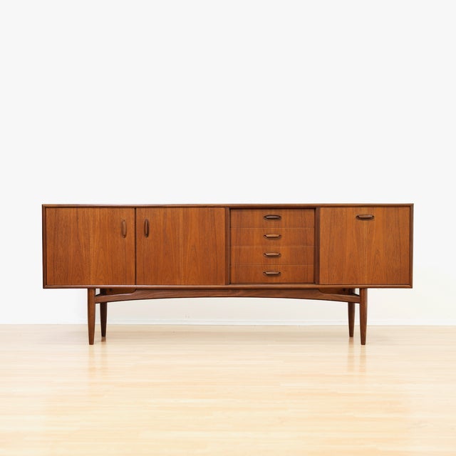 G Plan Mid Century Teak Brasilia Credenza by G Plan For Sale - Image 4 of 10
