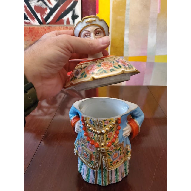 Mid 19th Century Mid 19th Century Antique Meissen Porcelain Style Chinoiserie Sculpture Box For Sale - Image 5 of 8