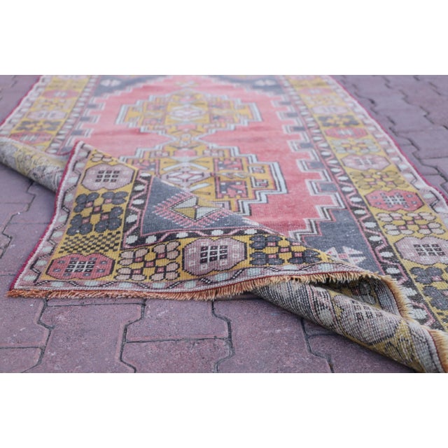 1980s Turkish Red Medallion Oriental Rug For Sale - Image 9 of 12