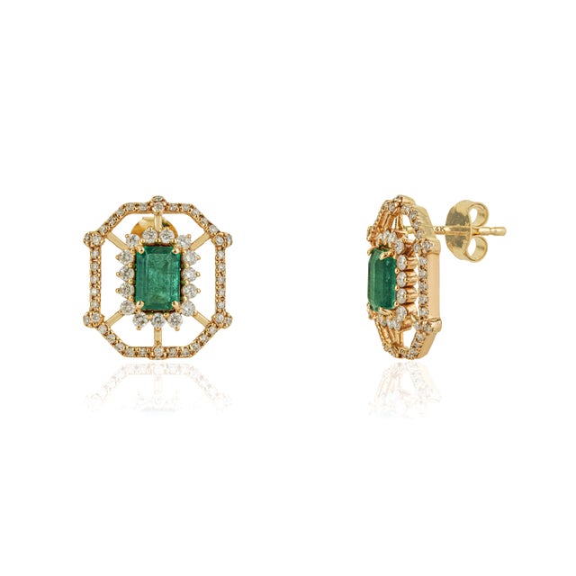 Metal Art Deco-Inspired 14k Yellow Gold 1.06 Ct Emerald & Diamond Halo Stud Earrings- A Pair For Sale - Image 7 of 16