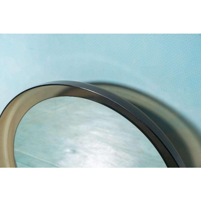Contemporary Minimalist Round Mirror by Guzzini For Sale - Image 3 of 8