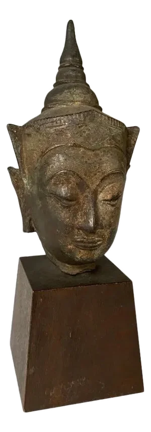 17th Century Thai Bronze Bust Of The Buddha