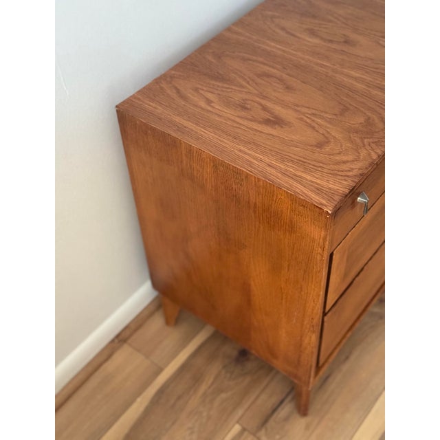 Wood Pair of Mid-Century Modern Walnut Nightstands With Drawer Pulls, 1960s For Sale - Image 7 of 12