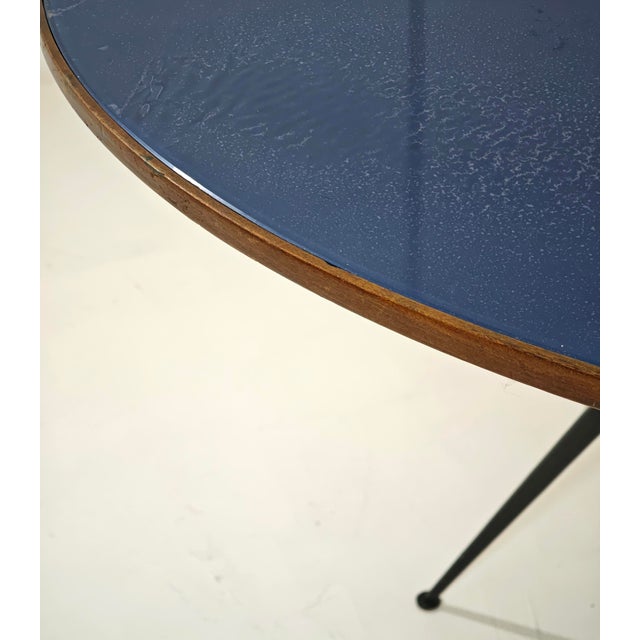 Round Table in Blue Glass, Wood and Black Metal, Italy, 1950s For Sale - Image 14 of 15