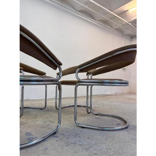 Metal Cantilever Chair in Beige Chrome by Giotto Stoppino For Sale - Image 7 of 11
