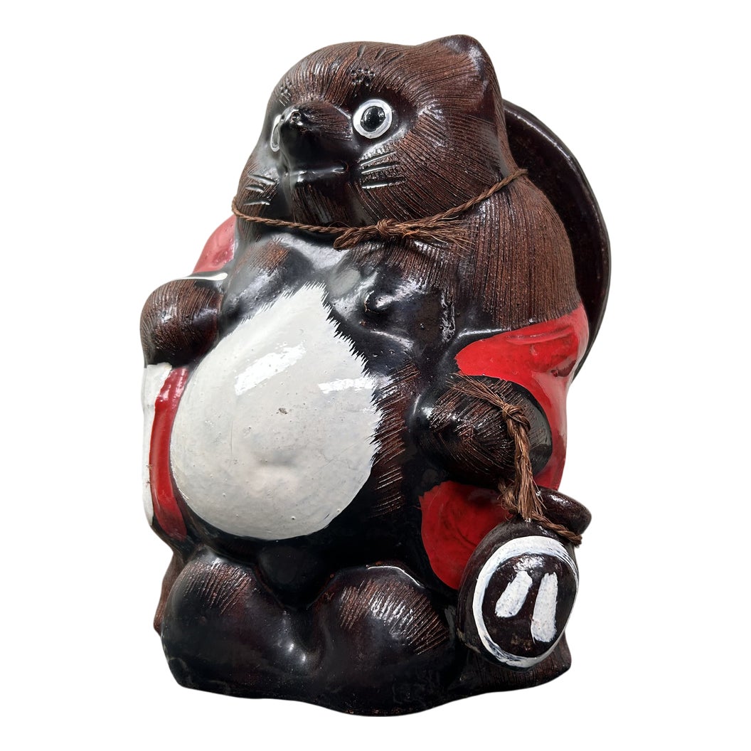 vintage-tanuki-statue-