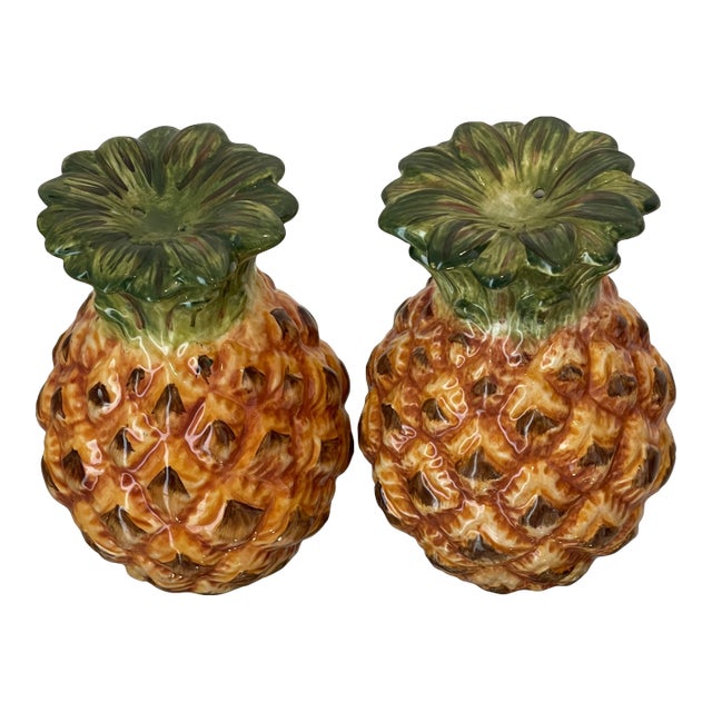 1960s Pair Pineapple Coastal Salt and Pepper For Sale