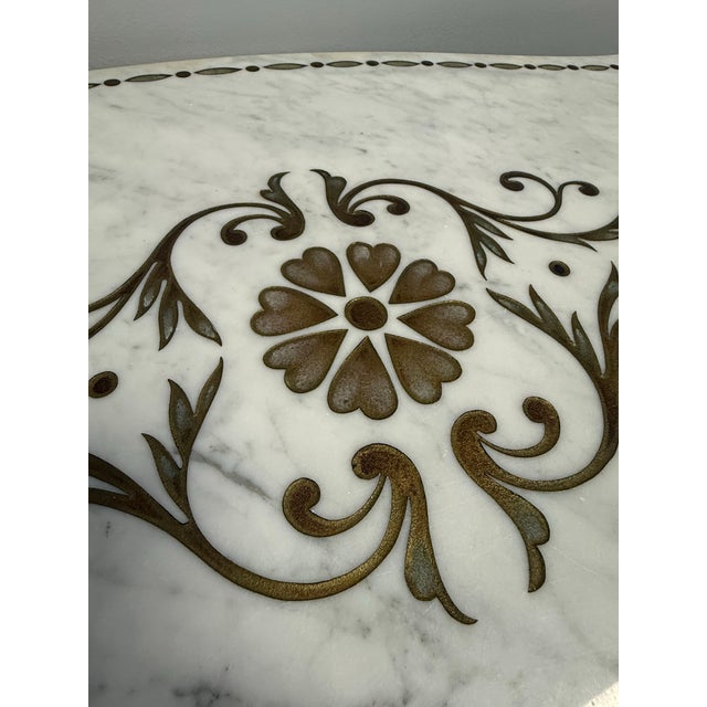 Mid 20th Century Rococo Etched Floral Motif Marble Top Giltwood Coffee Table For Sale In New York - Image 6 of 10