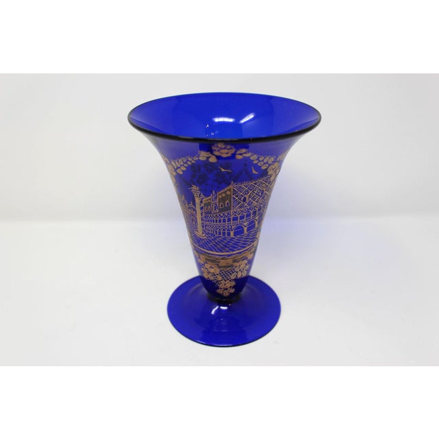 Traditional Vintage Souvenir Venice Vase For Sale - Image 3 of 5