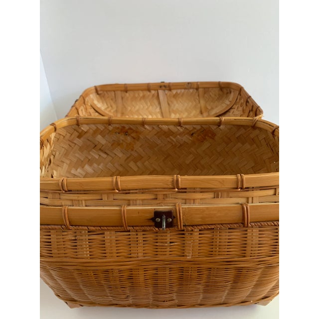 Vintage Chinese Herringbone Weave Cane and Wicker Lidded Basket Storage For Sale - Image 9 of 12