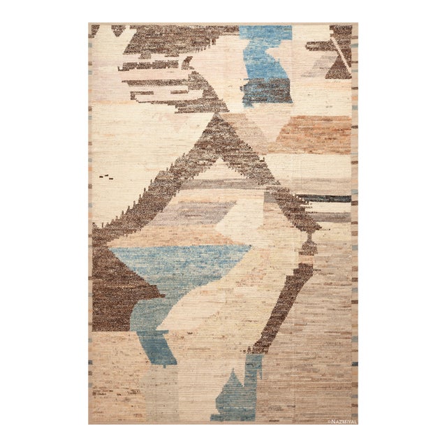 Nazmiyal Collection Modern Abstract Design Rug For Sale