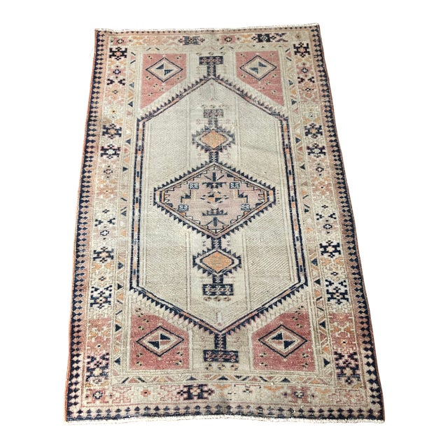 Antique Serapi Rug | Geometric Medallion | 3x5 For Sale