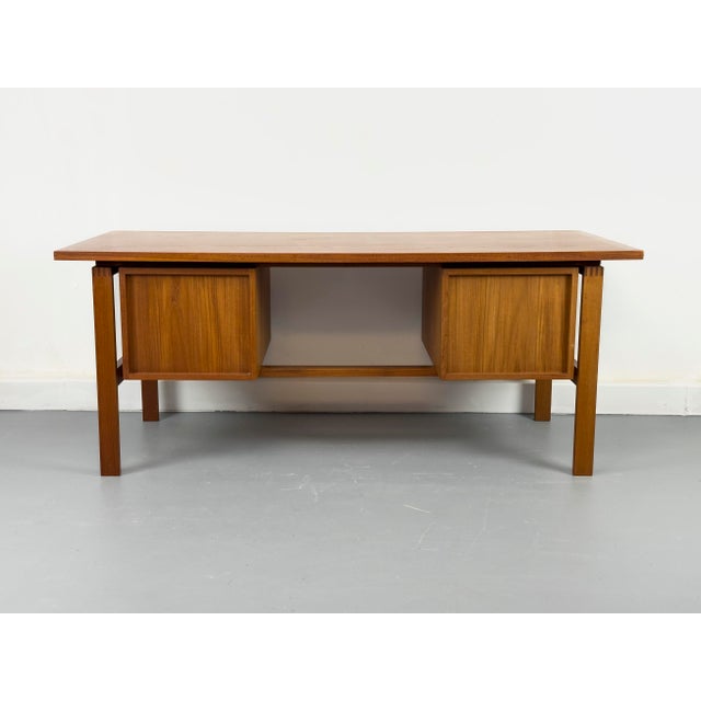 Mid-Century Modern Teak Desk by Svend Åge Madsen for Sigurd Hansen, 1960s For Sale - Image 17 of 18