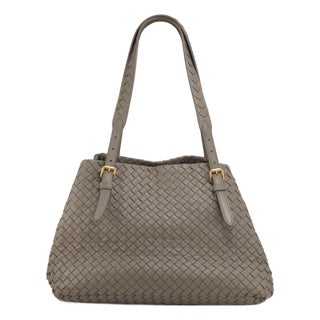Bottega Veneta Intrecciato Nappa Leather Taupe Gold-Tone Shoulder Handbag For Sale