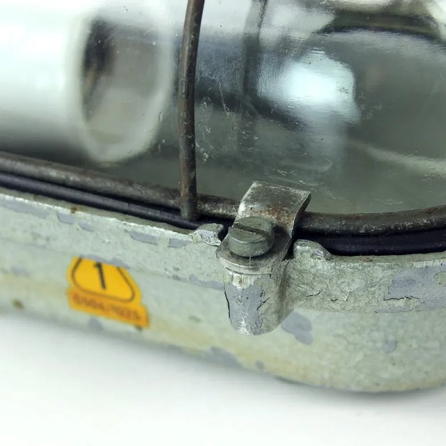 Industrial Wall Lamp in Steel, Czechoslovakia, 1950s For Sale - Image 9 of 10