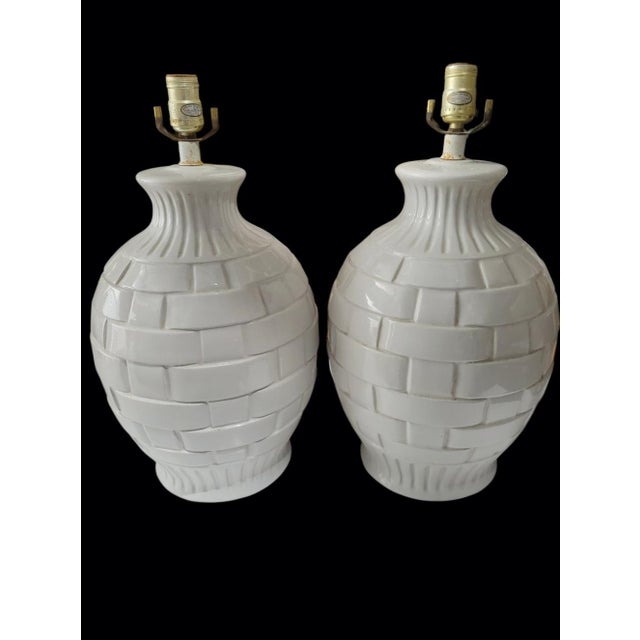 Vintage Large Ceramic Lattice Work Porcelain Regency Table Lamps - a Pair For Sale In West Palm - Image 6 of 7