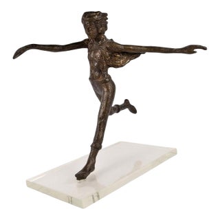 1980s Victor Salmones Bronze Nude Sculpture “Shirts-Tails” Signed Edition 4/10, Mexico For Sale