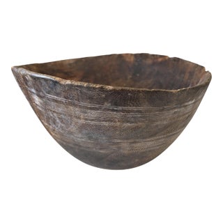 Vintage African Hausa Engraved Wooden Bowl From Niger 11.5" Diameter For Sale