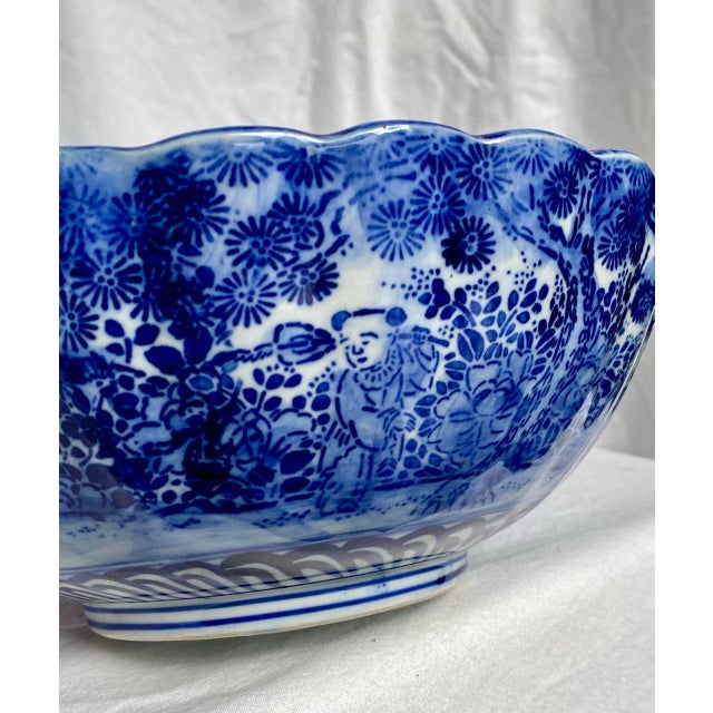 Late Qing Chinese Blue & White Porcelain Phoenix Bowl – 9.5” Scalloped Rim – Hand Painted, C. 1875–1908 For Sale - Image 11 of 15