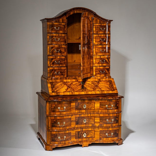 Baroque Baroque Slant-Front Secretary in Walnut, Mid-18th Century For Sale - Image 3 of 12