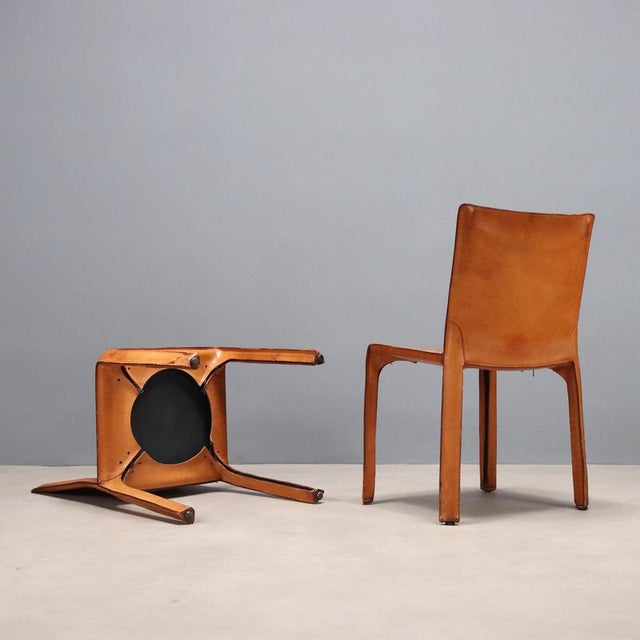 Metal CAB 412 Chairs in Cognac-Colored Leather attributed to Mario Bellini for Cassina, Set of 2 For Sale - Image 7 of 9
