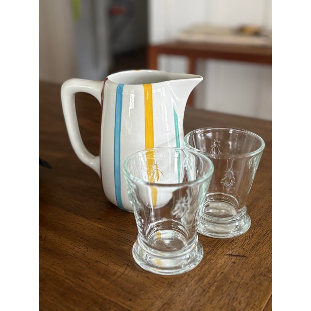 Mid-Century Modern Mid 20th Century De Sphinx Holland Parafeu Pitcher – Hand Decorated Dutch Mid Century Ceramic For Sale - Image 3 of 12