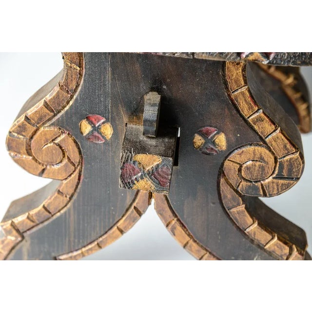 Armorial Crown & Crest, Hall Chairs 19th C. Pair For Sale In West Palm - Image 6 of 7