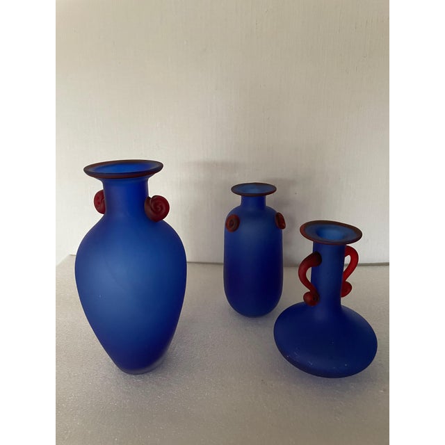 Blue Satin Blue Vases from Franco Moretti, 1990s, Set of 3 For Sale - Image 8 of 8