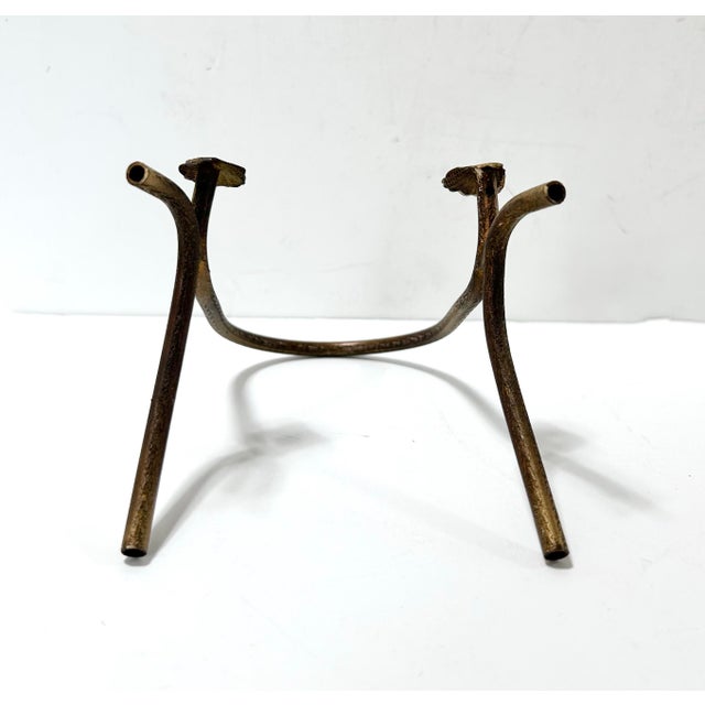 Brass Vintage Brass Shell Motif Display Stand – Coastal Regency Book or Plate Easel For Sale - Image 8 of 9