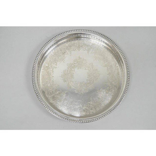 Mid 20th Century Webster Wilcox "Brandon Hall" 7572g Silver Plated Reticulated 15" Round Bar Tray For Sale - Image 13 of 13