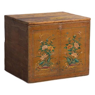 Antique Chinese Trunk Qing Dynasty Painted Pine Trunk For Sale