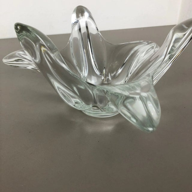 Large French Floral Crystal Glass Shell Bowl from Art Vannes, France, 1970s For Sale - Image 15 of 18