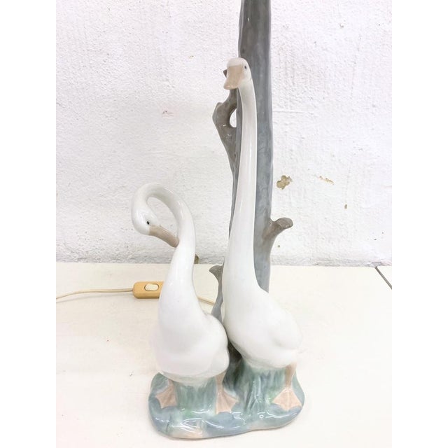 Textile Sculptural Porcelain Table Lamp by Fulgencio Garcia for Nao, 1980s For Sale - Image 7 of 11