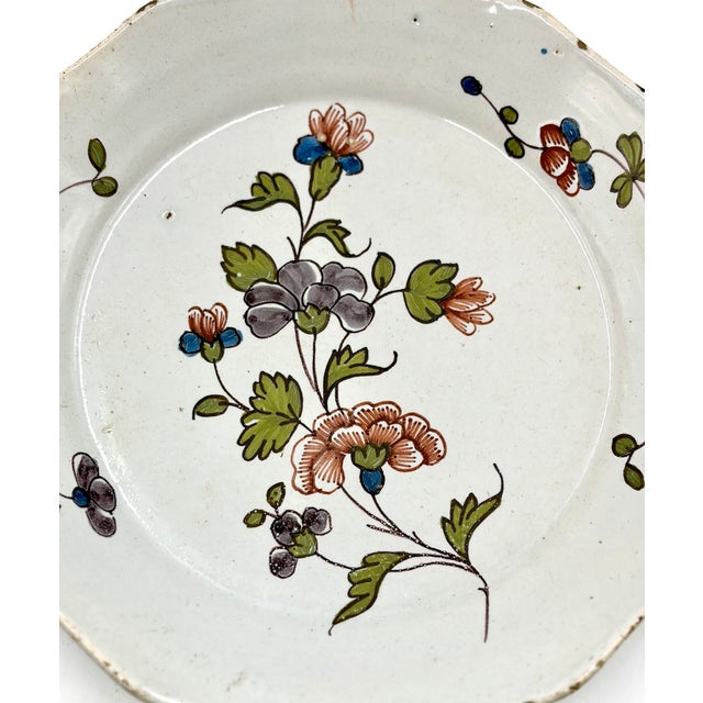 French Provincial Antique 18th Century French Faience Floral Plate For Sale - Image 3 of 7