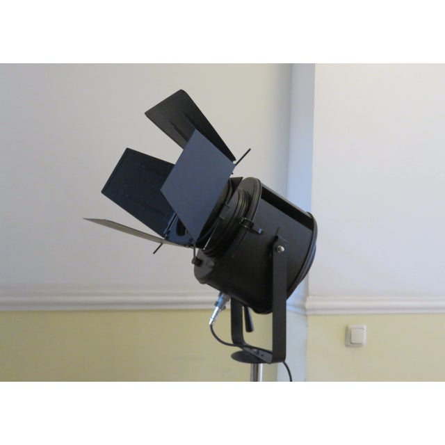 Theater Spotlight Floor Lamp from A.E. Cremer, 1950s For Sale - Image 4 of 18