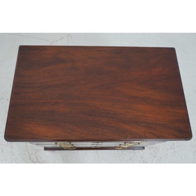 Kittinger Cw-68 Colonial Williamsburg Mahogany Bachelor Chest For Sale In Philadelphia - Image 6 of 12