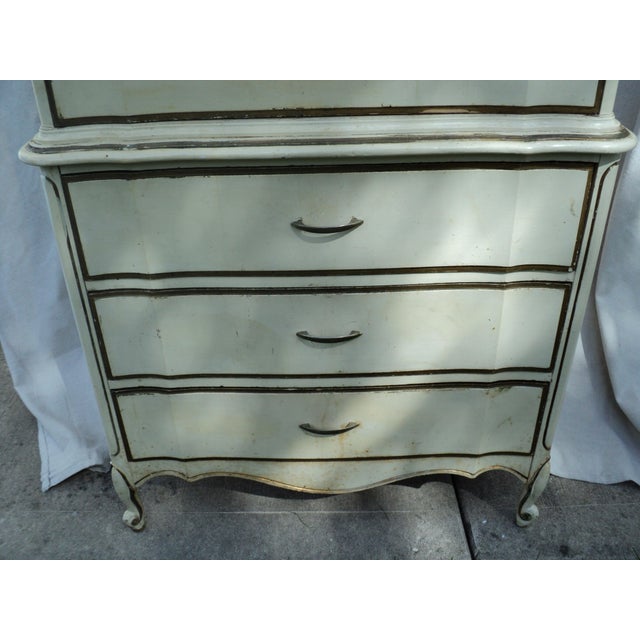 Vintage 1960s-1970s Dixie Furniture French Provincial Chest-on-Chest Highboy Dresser For Sale - Image 11 of 14