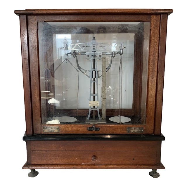 Mahogany Glass-Fronted Trebuchet from Maison Poulenc Frères, Paris, France, 20th Century For Sale