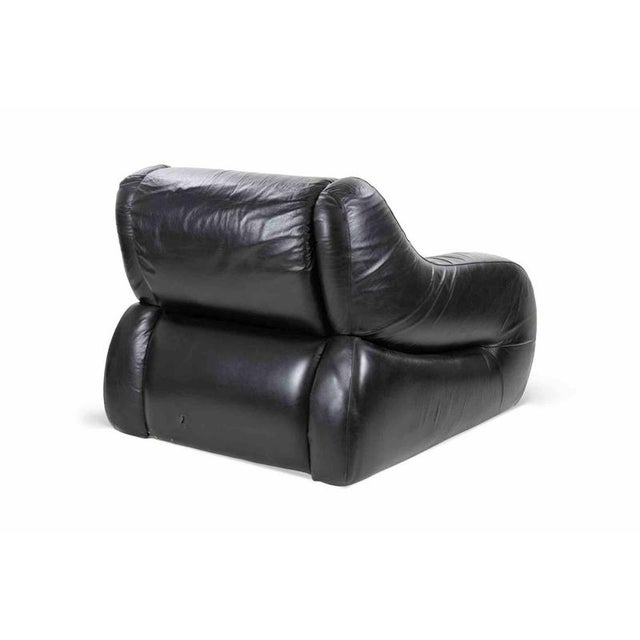 Vintage Black Leather Armchair, Italy, 1970s For Sale - Image 4 of 8