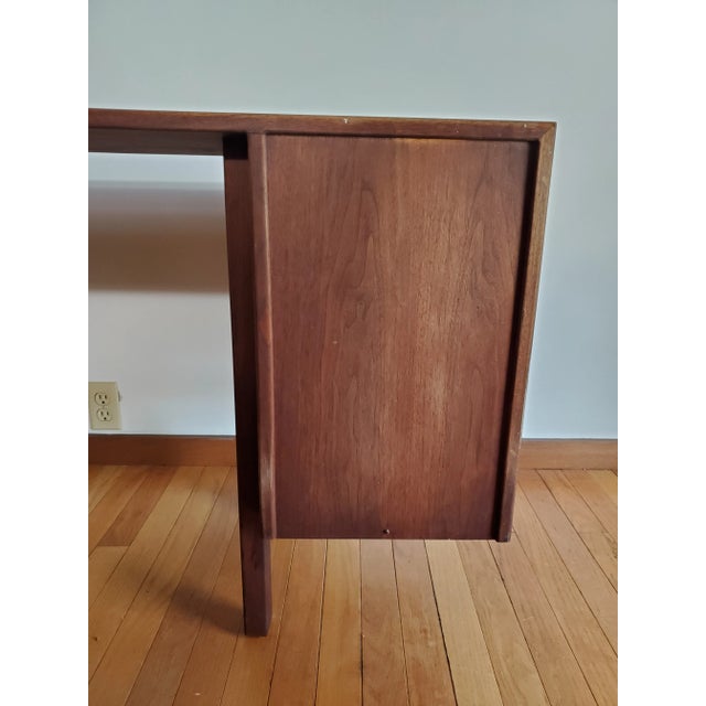 Mid-Century Modern Walnut Floating Desk by Jens Risom For Sale - Image 12 of 13